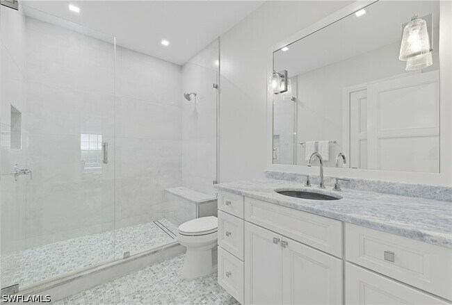 Building Photo - 360 Carlton Pl