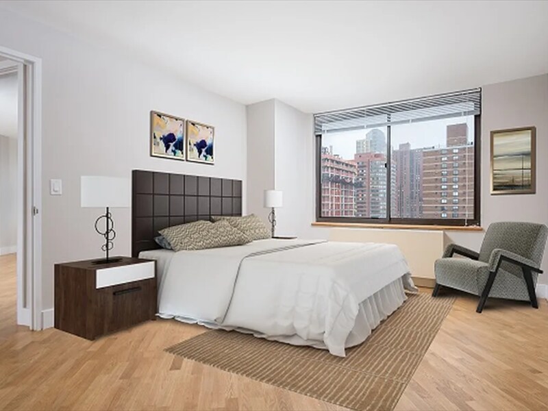 Building Photo - 175 E 96th St