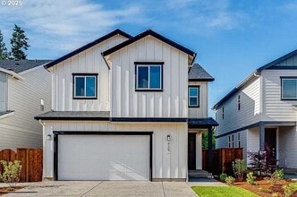 Building Photo - 439 SW 32nd St