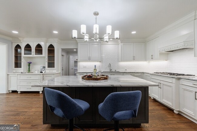 Building Photo - 459 Atlanta Country Club Dr