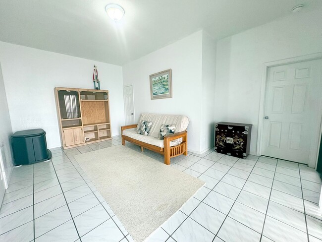 Building Photo - Stunning Ocean View 4/4 Home in Highly Desirable Neighborhood