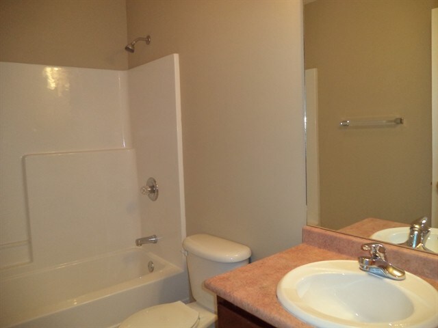 Building Photo - 1822 Hunters Hill Blvd