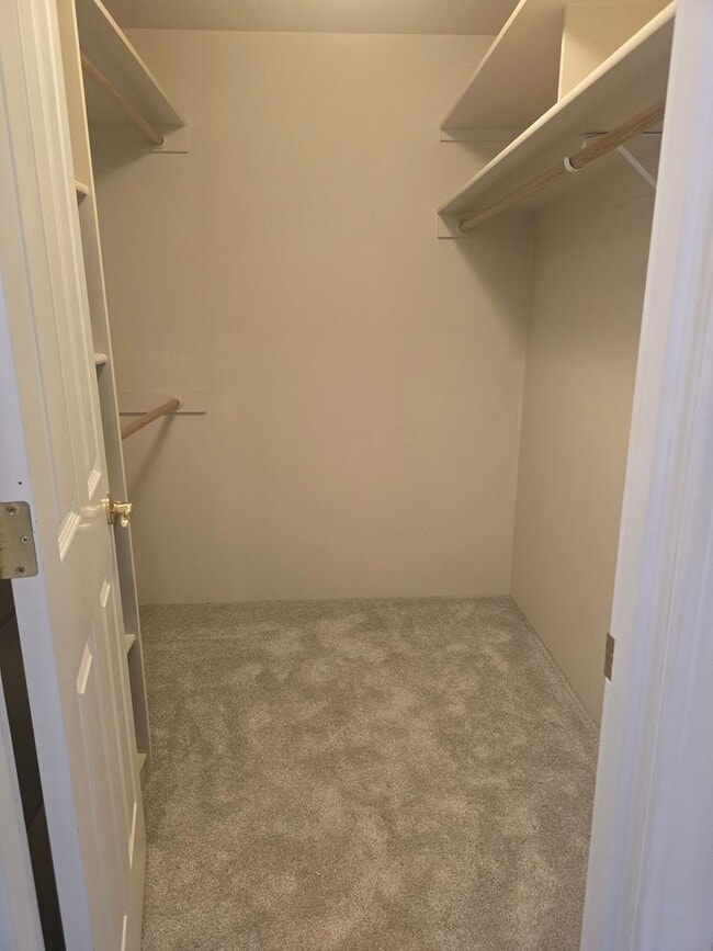 Building Photo - 3 bed 2 bath  Home for Rent in Grants Pass