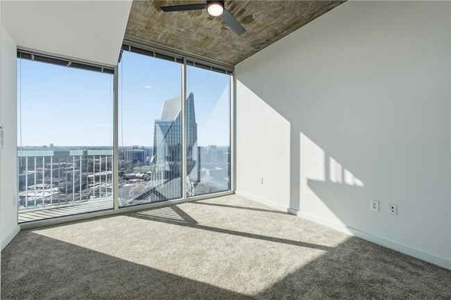 Building Photo - 3324 Peachtree Rd NE