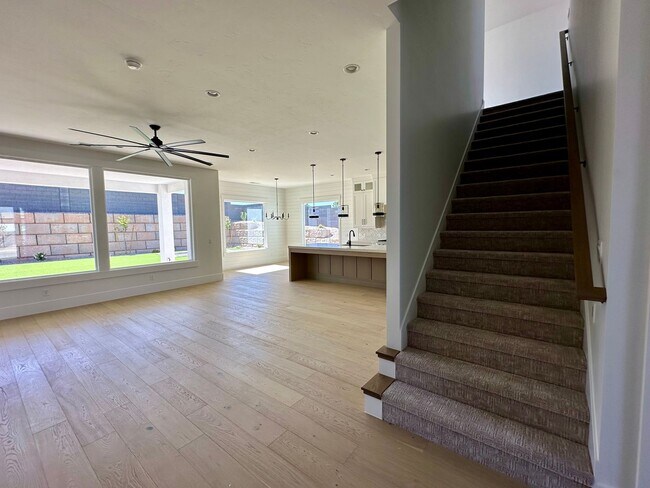 Building Photo - Stunning 5 Bedroom Home with Premium Upgrades Throughout