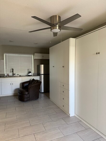 Building Photo - 4212 Las Lomas Ave