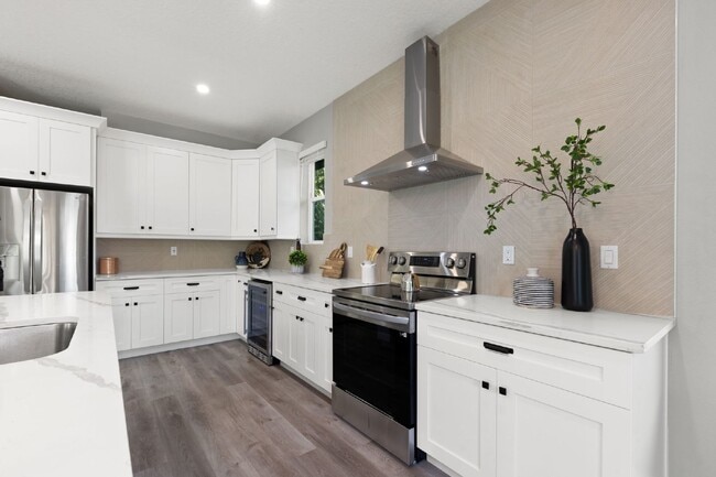 Building Photo - Charming Tampa Rental - Perfectly Located ...