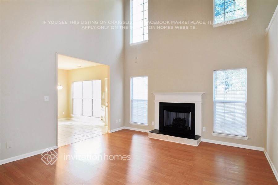 Building Photo - 17113 Cabernet Ct