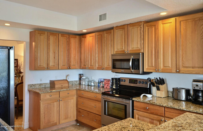 Building Photo - 130 Warsteiner Way