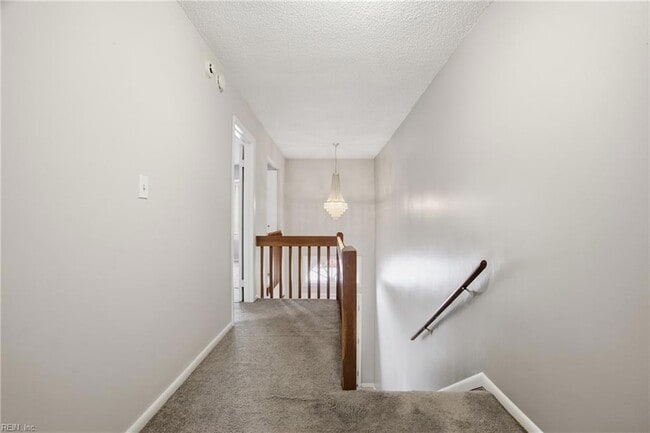 Building Photo - 710 Waters Dr