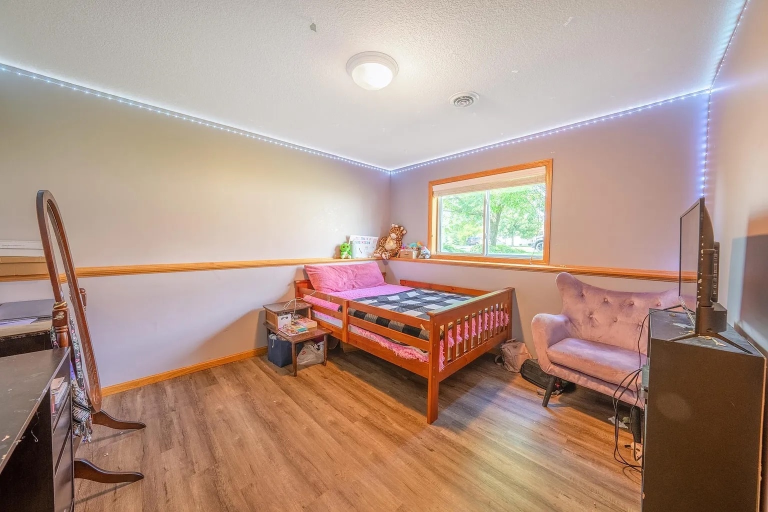 Building Photo - 1281 Applewood Way