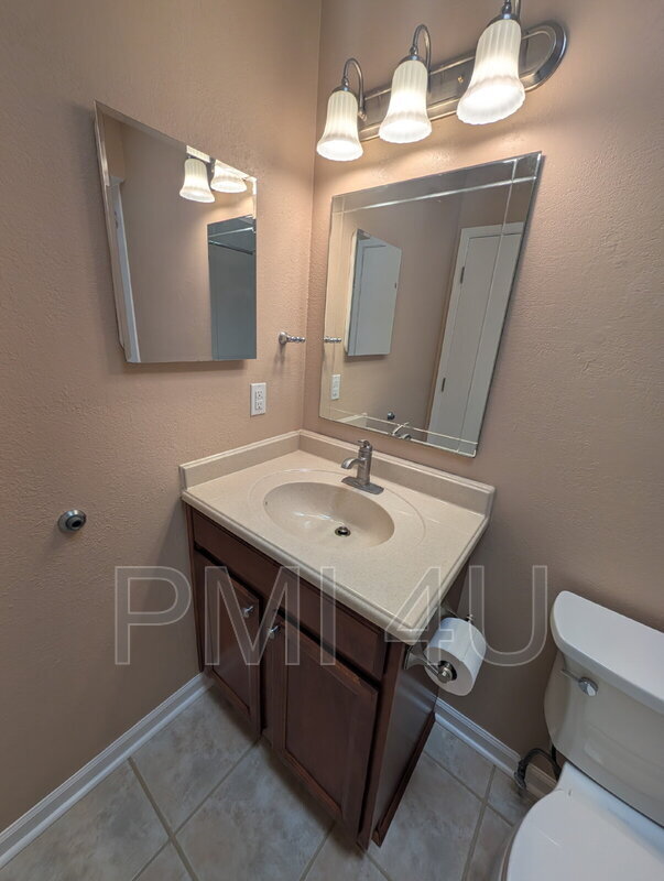 Building Photo - 4800 Choctaw Trail NW