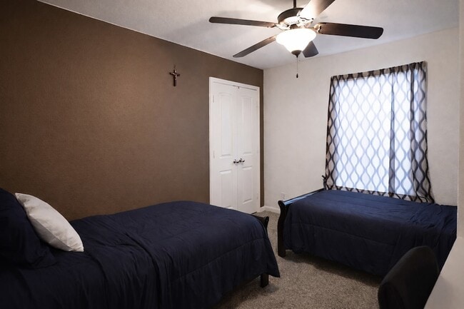 Building Photo - 250 7th St