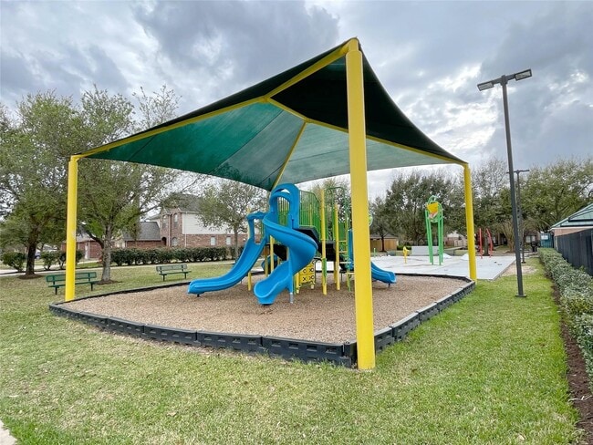 Building Photo - 1727 Park Forest Dr