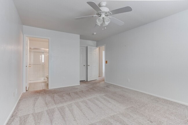 Building Photo - 690 Ambling Gait Ave