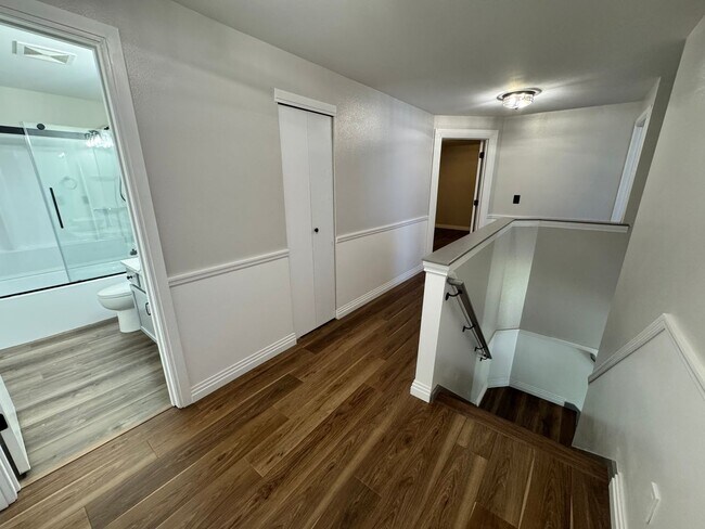 Building Photo - Fully updated 3 bed/2.5 bath home