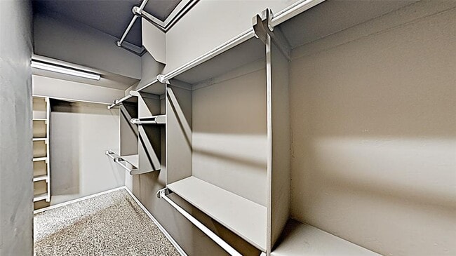 Building Photo - 17332 Hardwood Pl