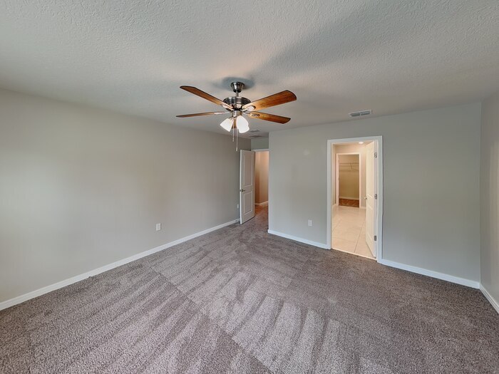 Building Photo - 837 Rivers Crossing St