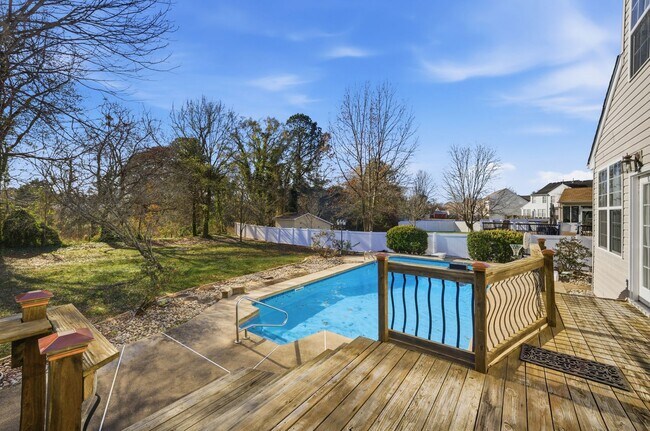 Building Photo - Quailshire Estates 4 Bed, 2.5 Bath Home in Chesapeake, VA