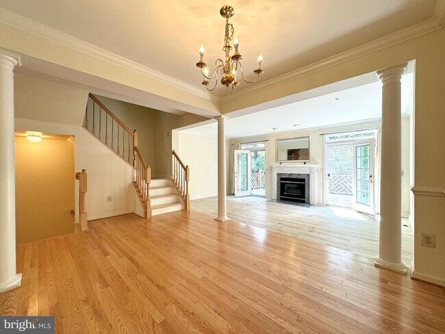 Building Photo - 10175 Treble Ct