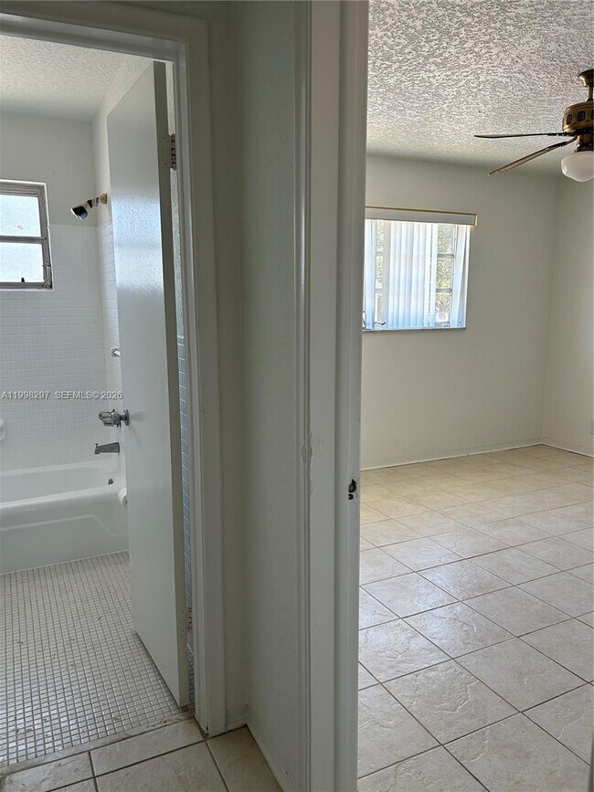 Building Photo - 2225 Polk St