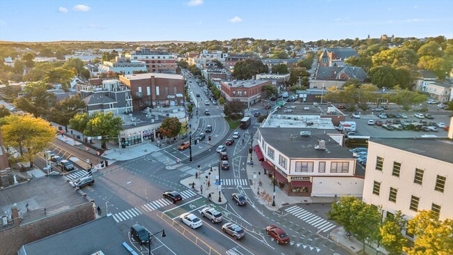 Building Photo - 16 Alston St