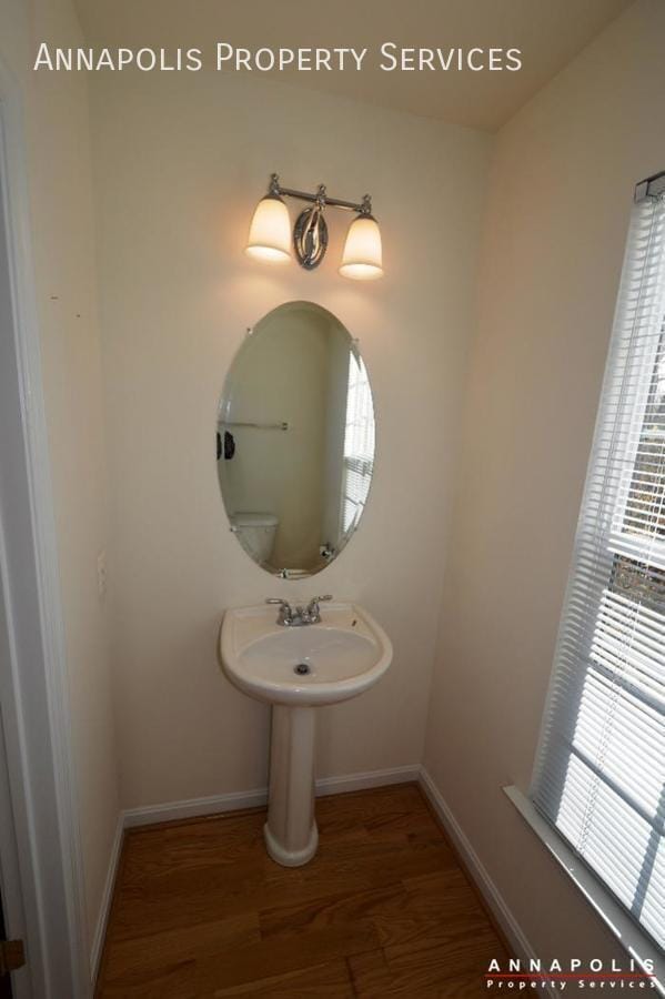 Building Photo - 2123 Hideaway Ct