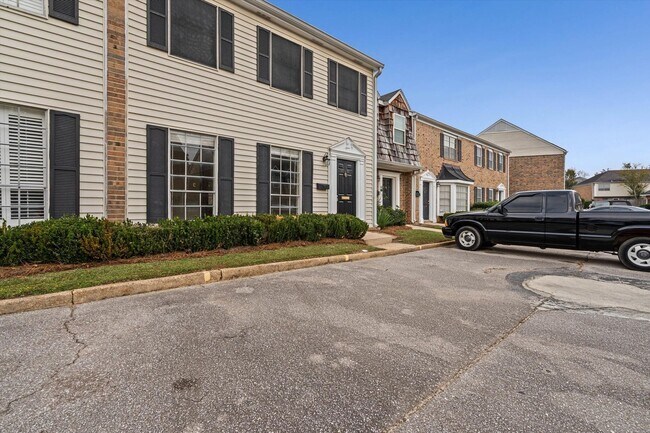 Building Photo - THE COMMONS AT SPRINGHILL