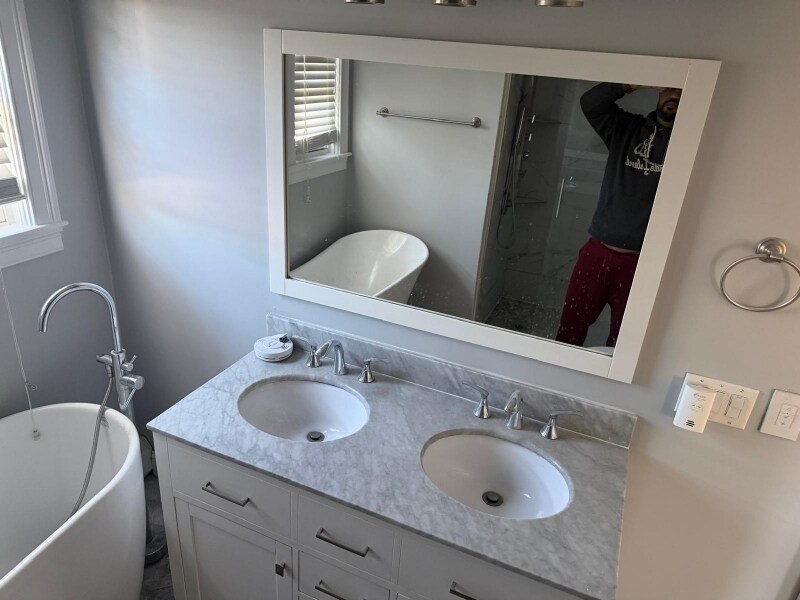 Building Photo - 8 Octavia St