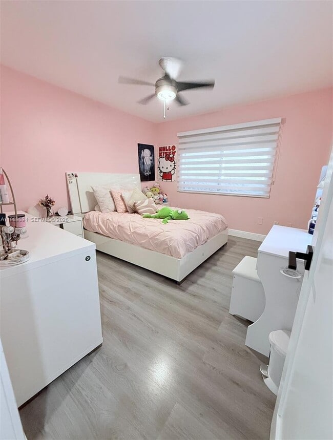 Building Photo - 9495 Dominican Dr