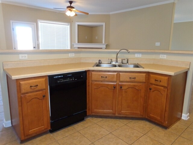 Building Photo - 6464 Wells Farms Cv
