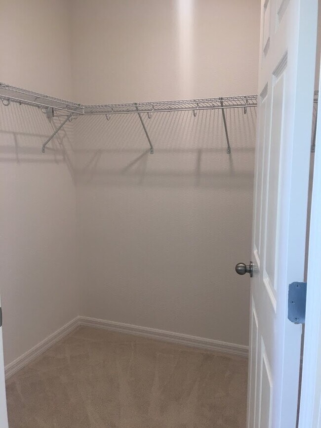 Building Photo - Overlook Reserve-3252 Emilio Pl Kissimmee, FL 34758