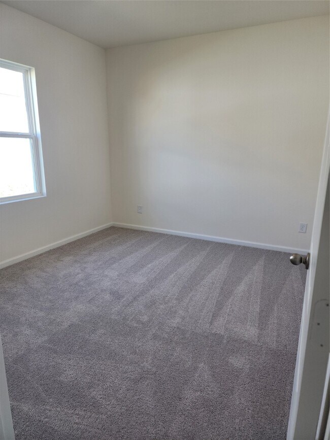 Building Photo - 31306 Gayle Prairie Oaks St