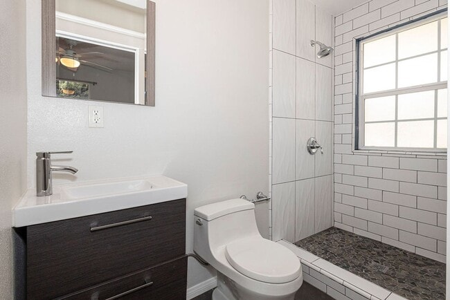 Building Photo - 3463 Plata St