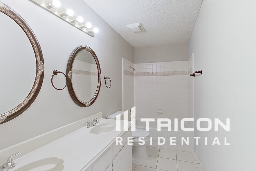 Building Photo - 2065 Mossberg Dr