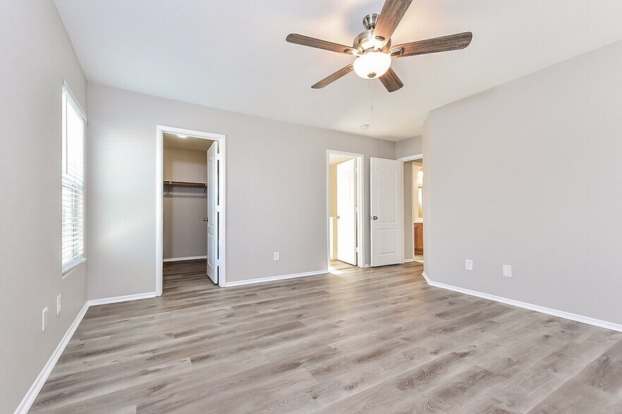 Building Photo - 7620 Emerald Ridge Ct