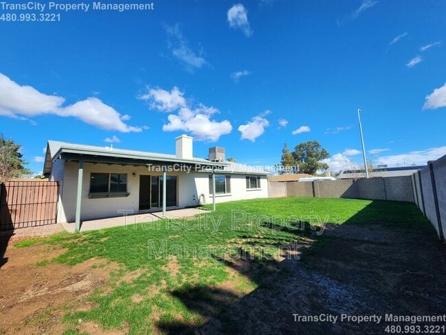 Building Photo - 3304 N Apollo Dr