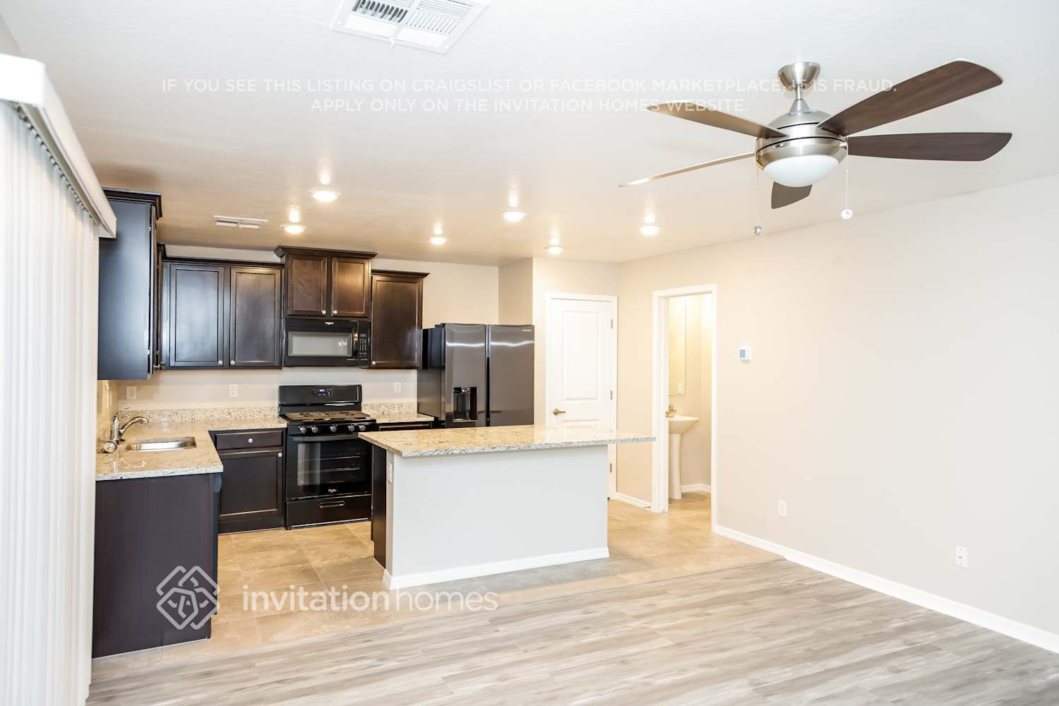 Building Photo - 5130 Clatsop St