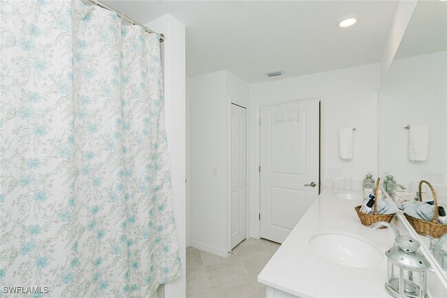 Building Photo - 5555 Double Eagle Cir