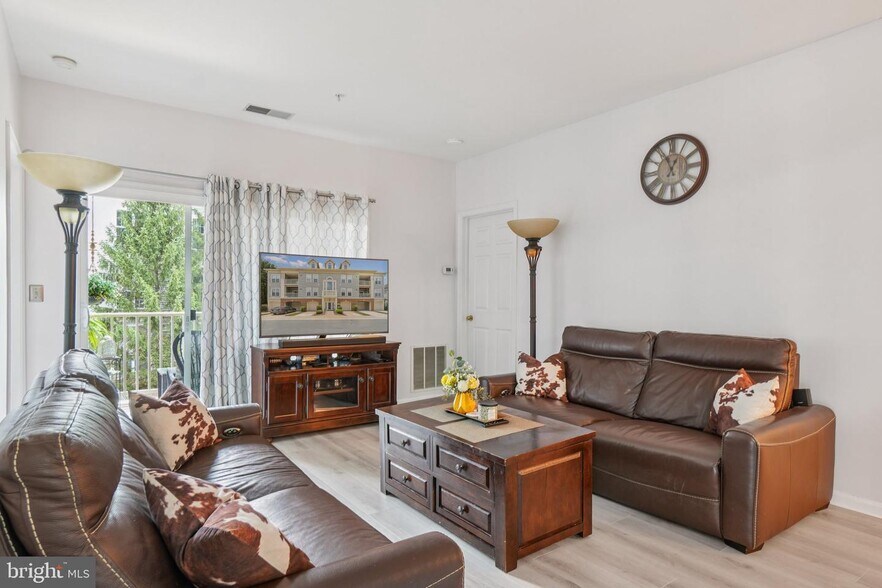 Building Photo - 11322 Westbrook Mill Ln