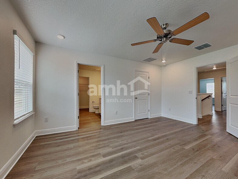 Building Photo - 6749 Atlantic Bch Ave
