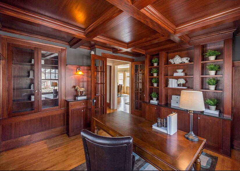Study or 3rd Bdrm - 1827 Kenwood Pky