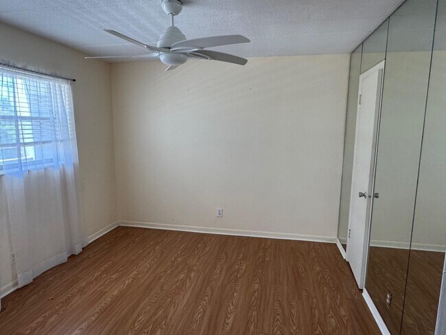 Building Photo - 4500 N Flagler Dr