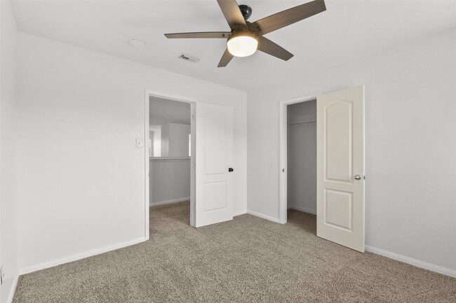 Building Photo - 16727 Summer Cypress Ct
