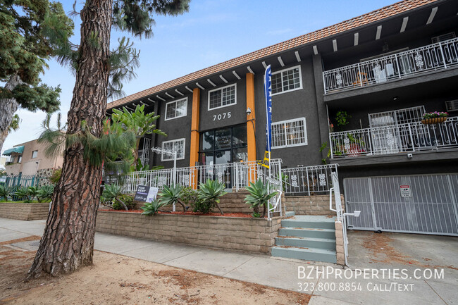 Building Photo - 7077 Lanewood Ave