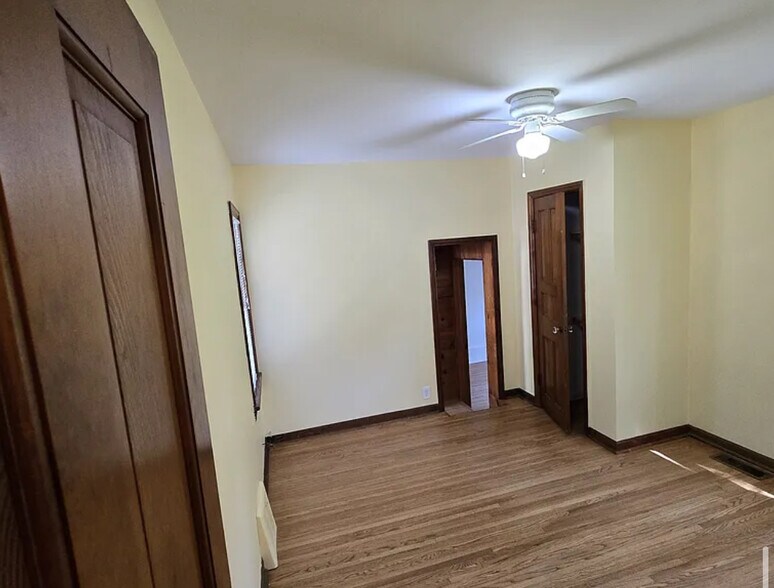 Building Photo - 23821 W Amboy St