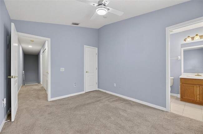 Building Photo - 13123 Kings Crossing Dr