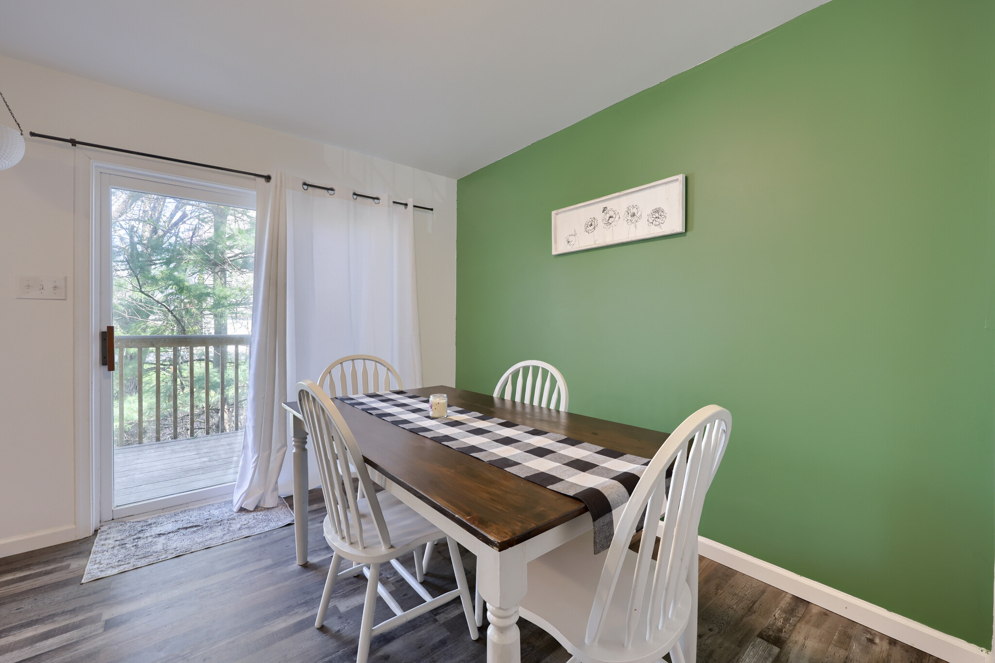 Building Photo - 76 Persian Lilac Dr
