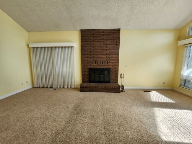 Building Photo - Centrally Located Richland Home, Close to Columbia Center Amenities!