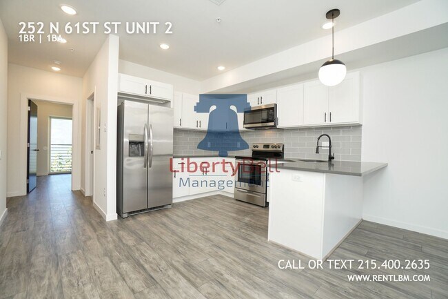 Building Photo - 252 N 61st St